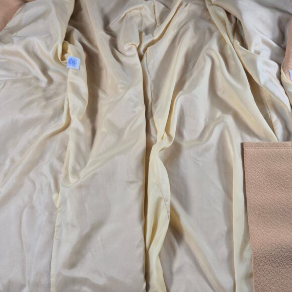 Ruby Rose USA 1960's Yellow Gold Tan Lined Vintage Coat House Coat Size Medium - Picture 3 of 7